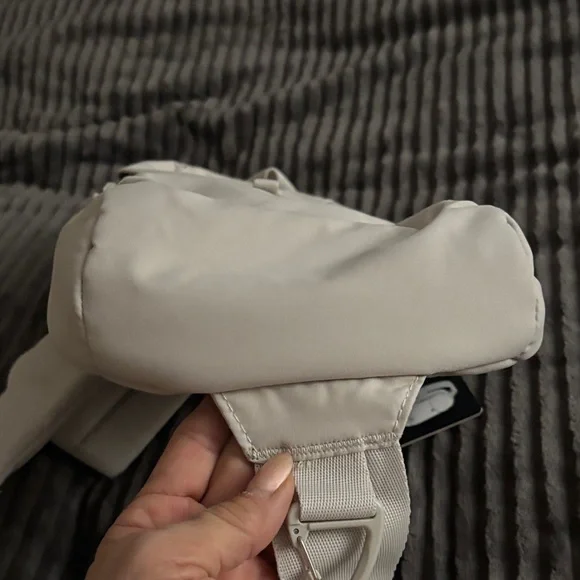 Adidas Alumina Grey Crossbody Bag with Logo - Picture 12 of 14